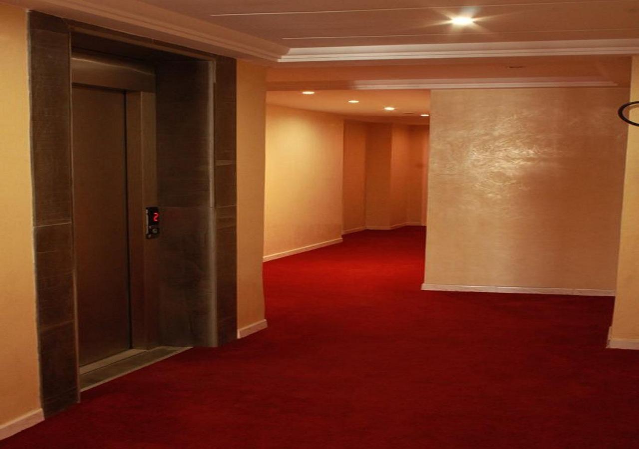 Le Parisien Tunis Hotel Kültér fotó